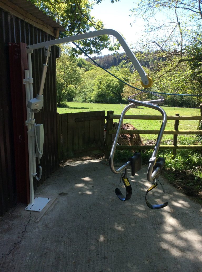 Para Rider Wall Mounted Riding Hoist - Dolphin Mobility